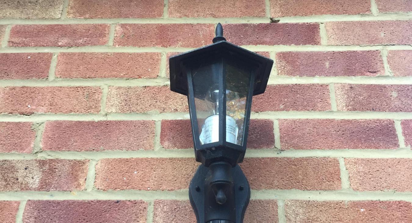 Outdoor lighting electrician in Bracknell