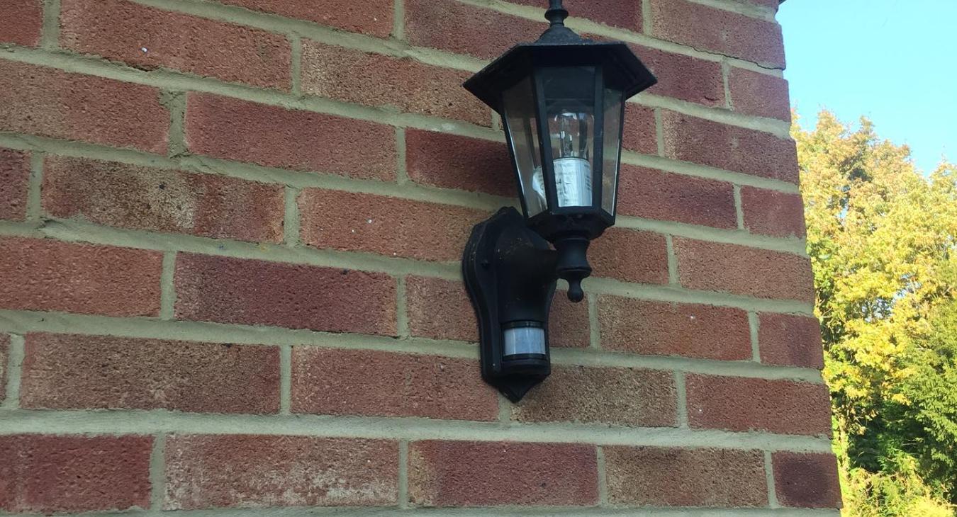 Outdoor lighting electrician in Bracknell