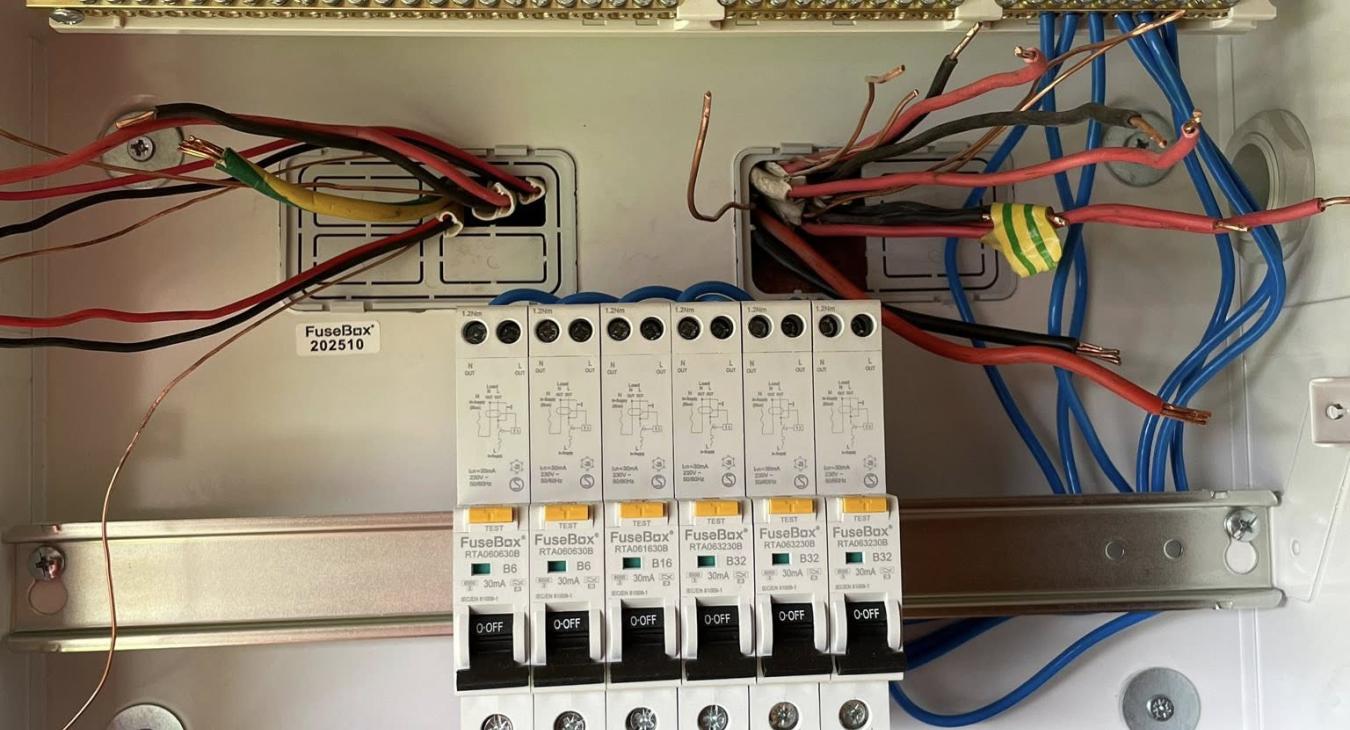Another successful consumer unit upgrade complete in Wokingham!